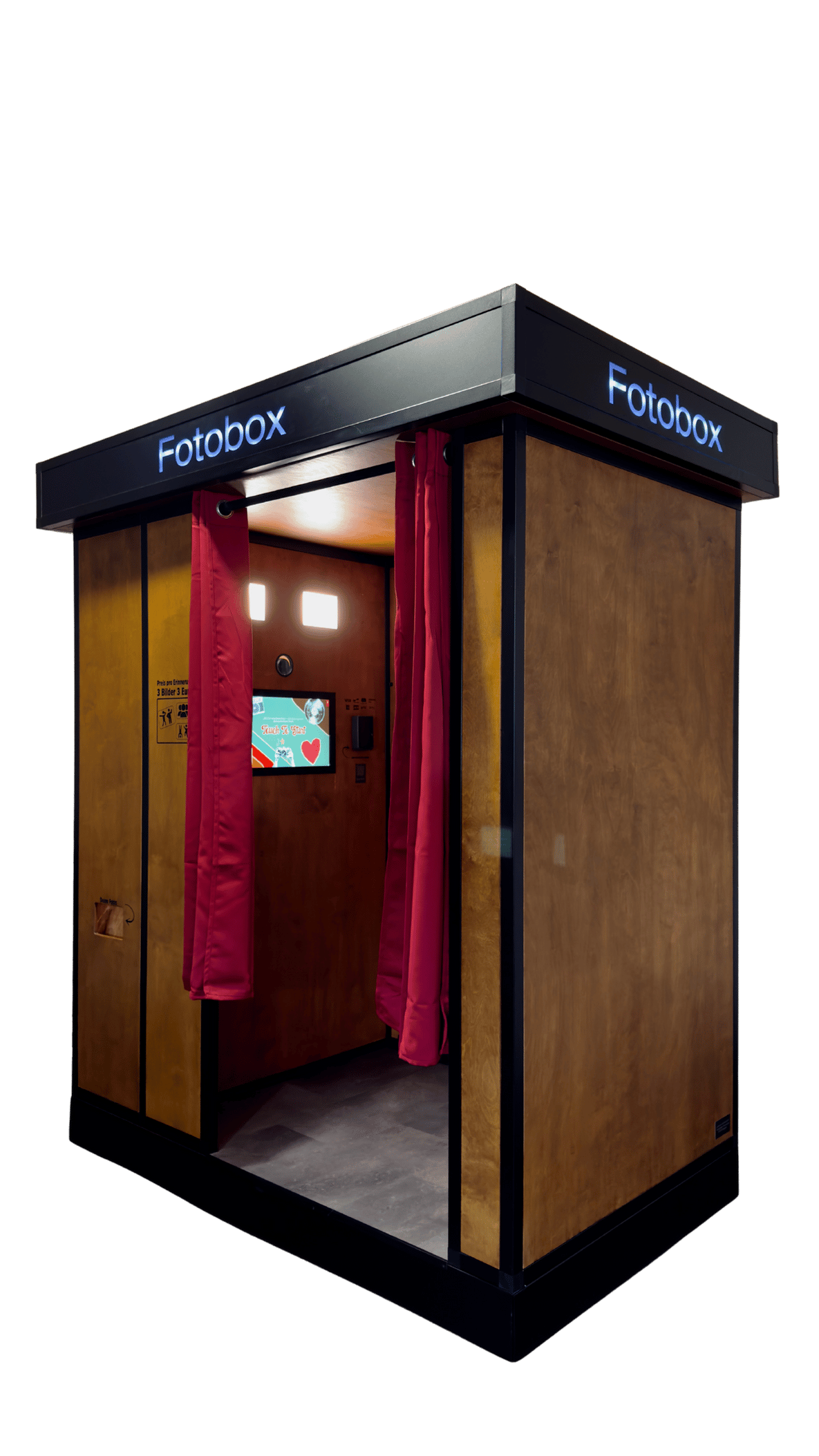 Die Maikoobooth Fotokabine, Vorhang zur Seite gerafft, Blick auf Bildschirm und Sitzplatz